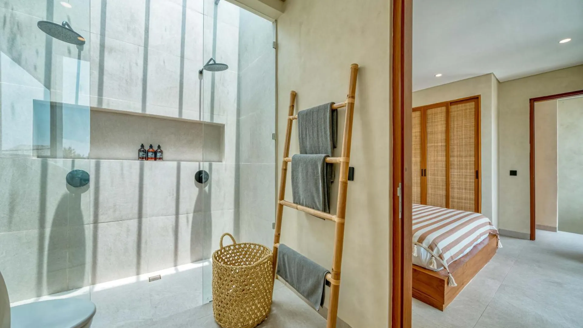 Lodge 1 Bedroom Villa with Private Pool - Moraira Uluwatu Badung