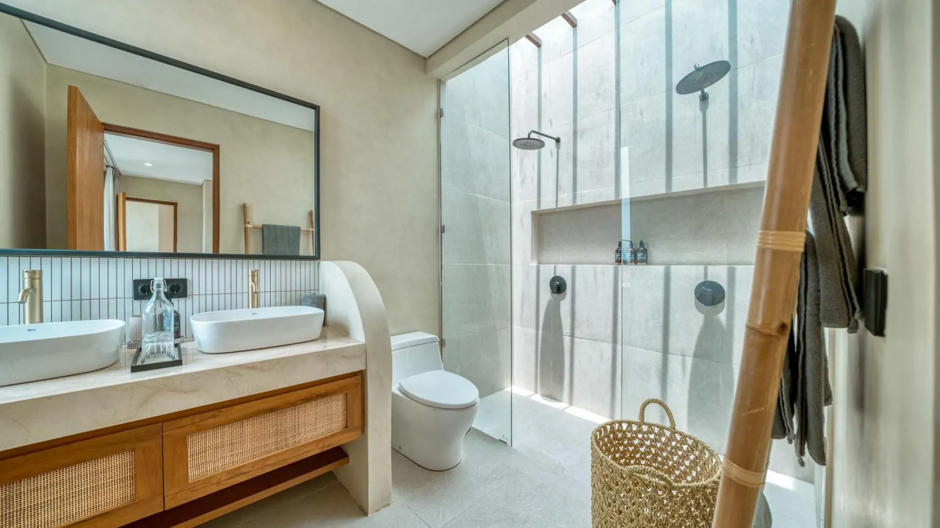Lodge 1 Bedroom Villa with Private Pool - Moraira Uluwatu Badung  Indonesia